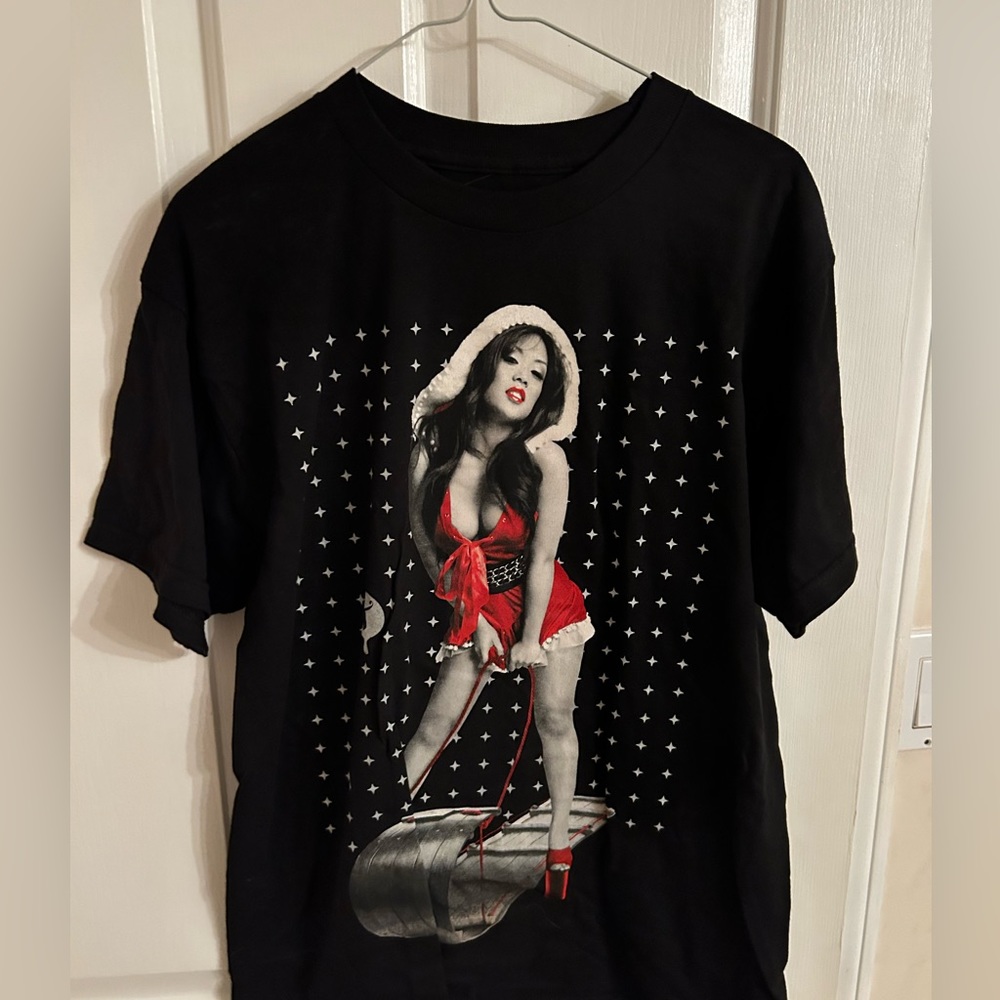 Men’s size med tshirts